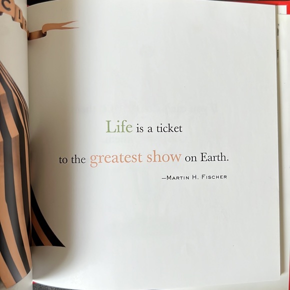 NWT Dream Big Olivia by Ian Falconer Hard back book with dust cover - Picture 6 of 14